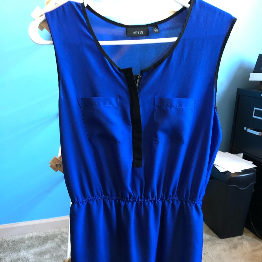 EUC Apt. 9 dress with pockets!
